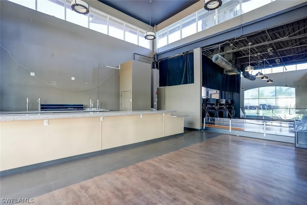 17455 Summerlin Road Fort Myers FL 33908