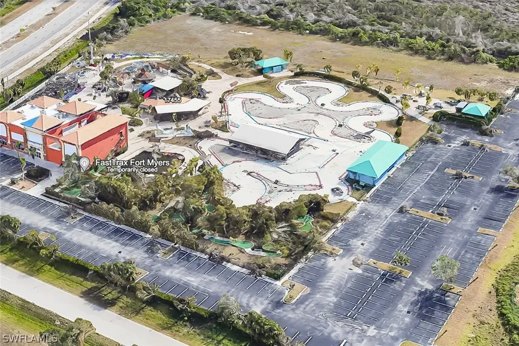 17455 Summerlin Road Fort Myers FL 33908
