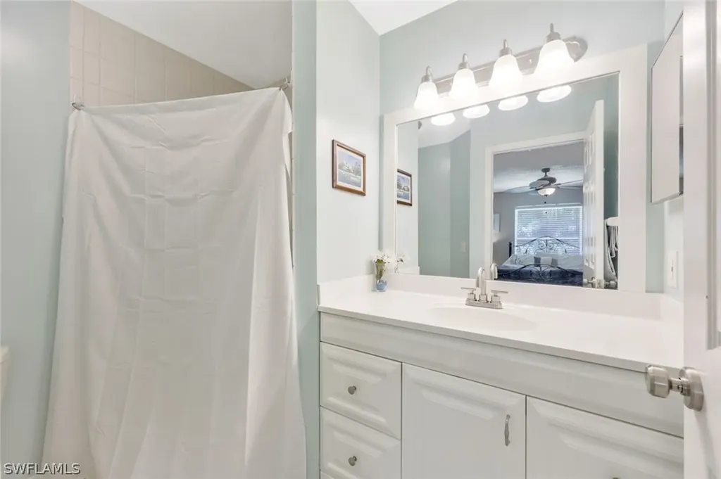 661 Squire Circle Naples FL 34104