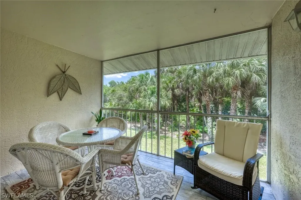 661 Squire Circle Naples FL 34104