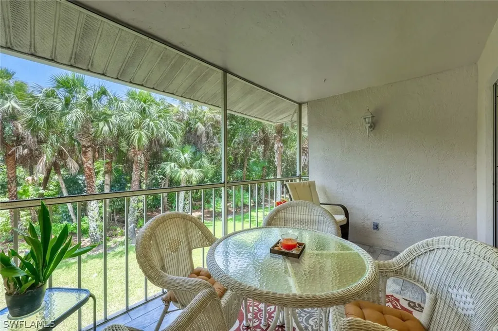 661 Squire Circle Naples FL 34104