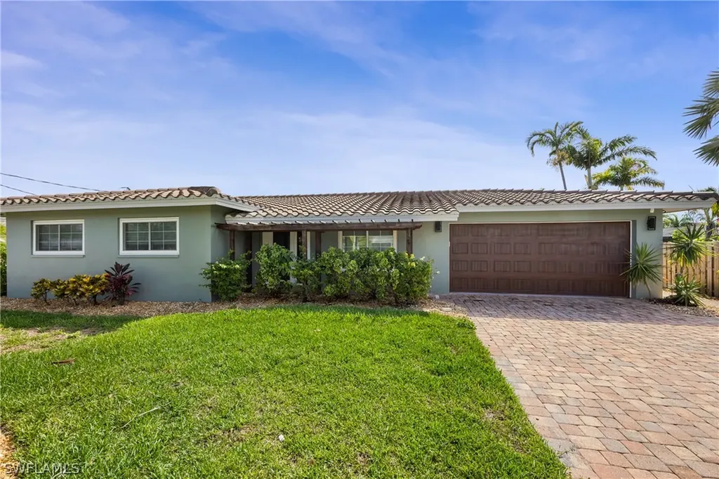 2 Sunview Boulevard Fort Myers Beach FL 33931