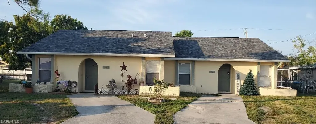 1021-1023 SE 11th Terrace Cape Coral FL 33990