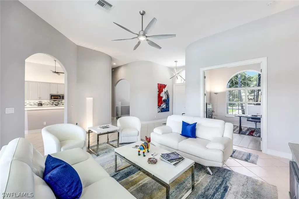 2060 Imperial Circle Naples FL 34110