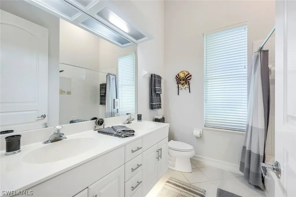 2060 Imperial Circle Naples FL 34110