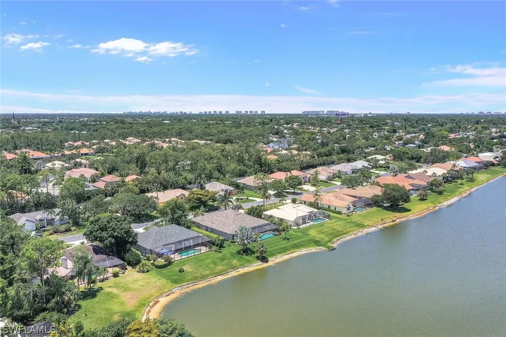 2060 Imperial Circle Naples FL 34110