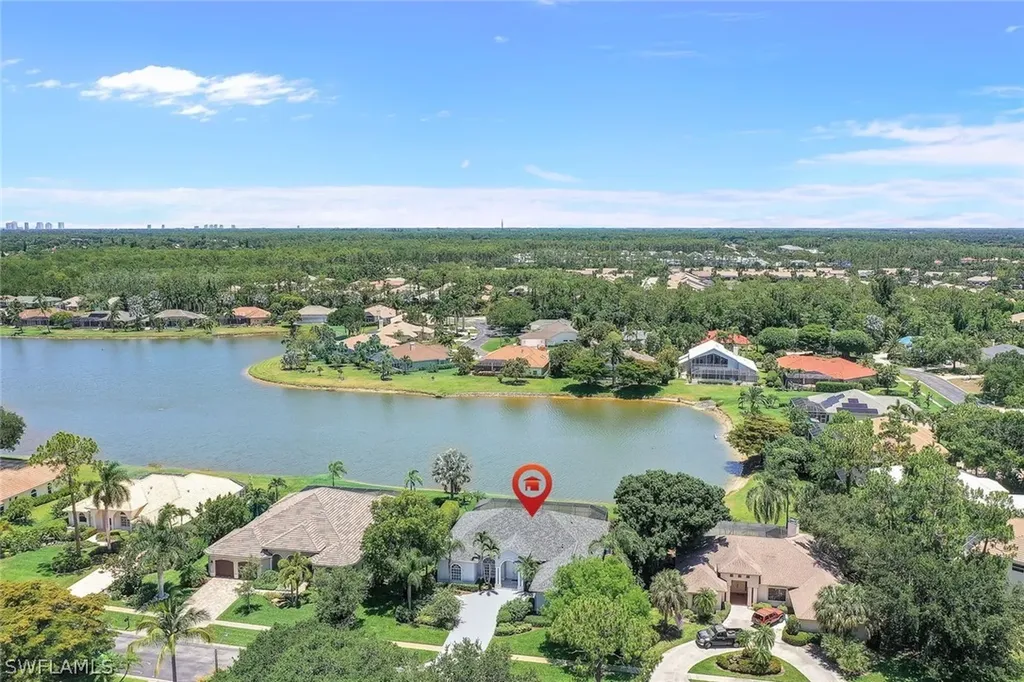 2060 Imperial Circle Naples FL 34110