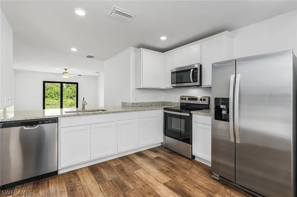 836 Gen D Macarthur Avenue Labelle FL 33935