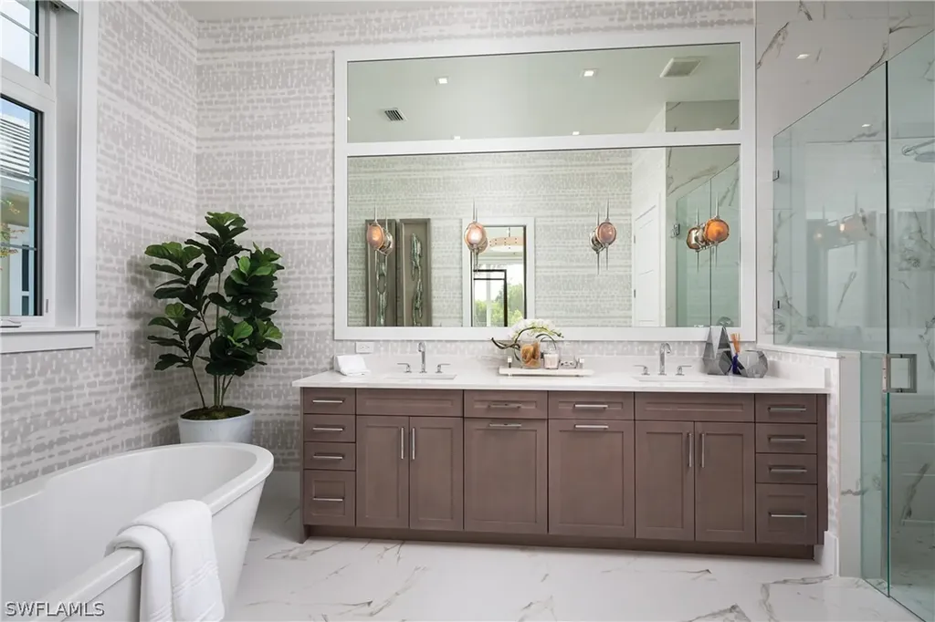 3260 Kumamoto Lane Naples FL 34114