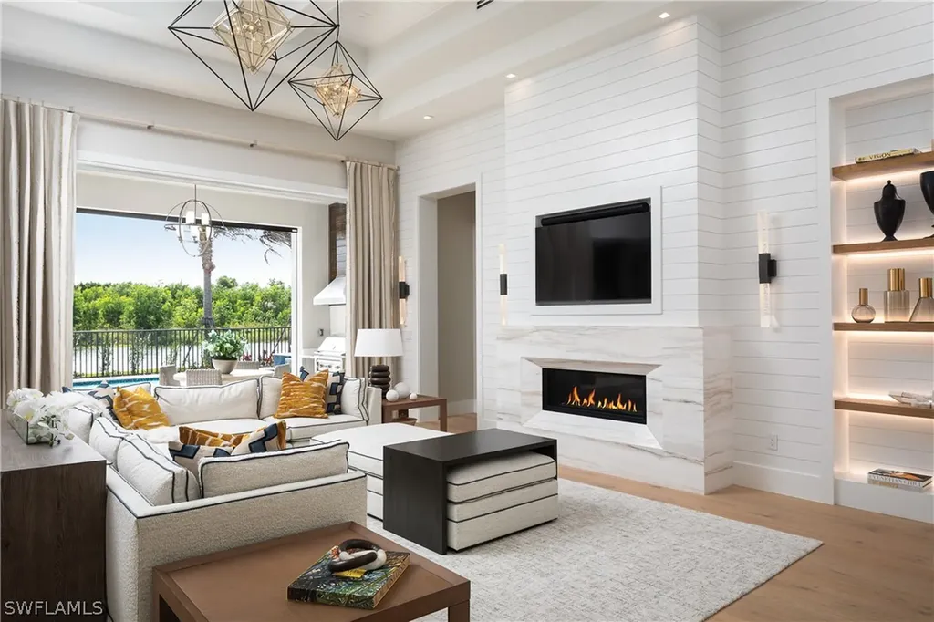 3260 Kumamoto Lane Naples FL 34114