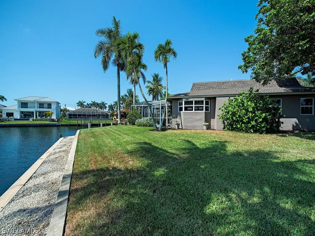 875 Robin Court Marco Island FL 34145