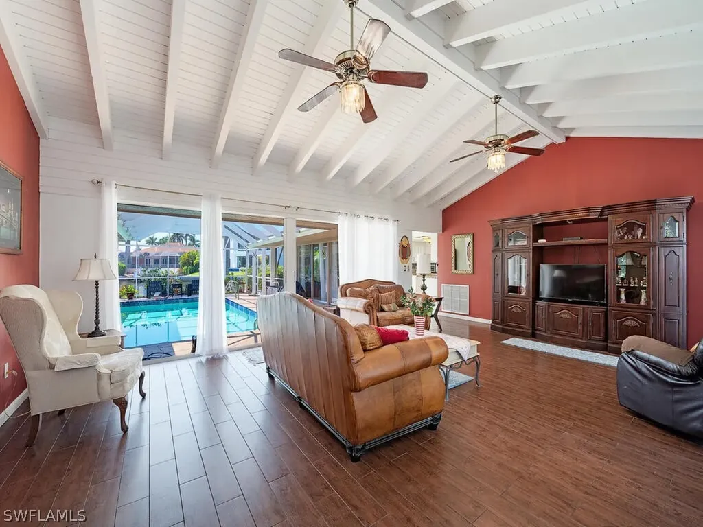 875 Robin Court Marco Island FL 34145