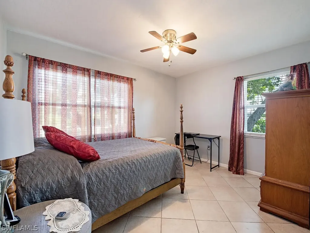 875 Robin Court Marco Island FL 34145