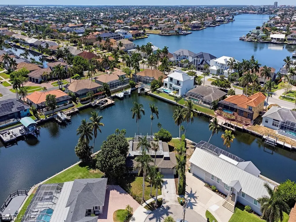 875 Robin Court Marco Island FL 34145