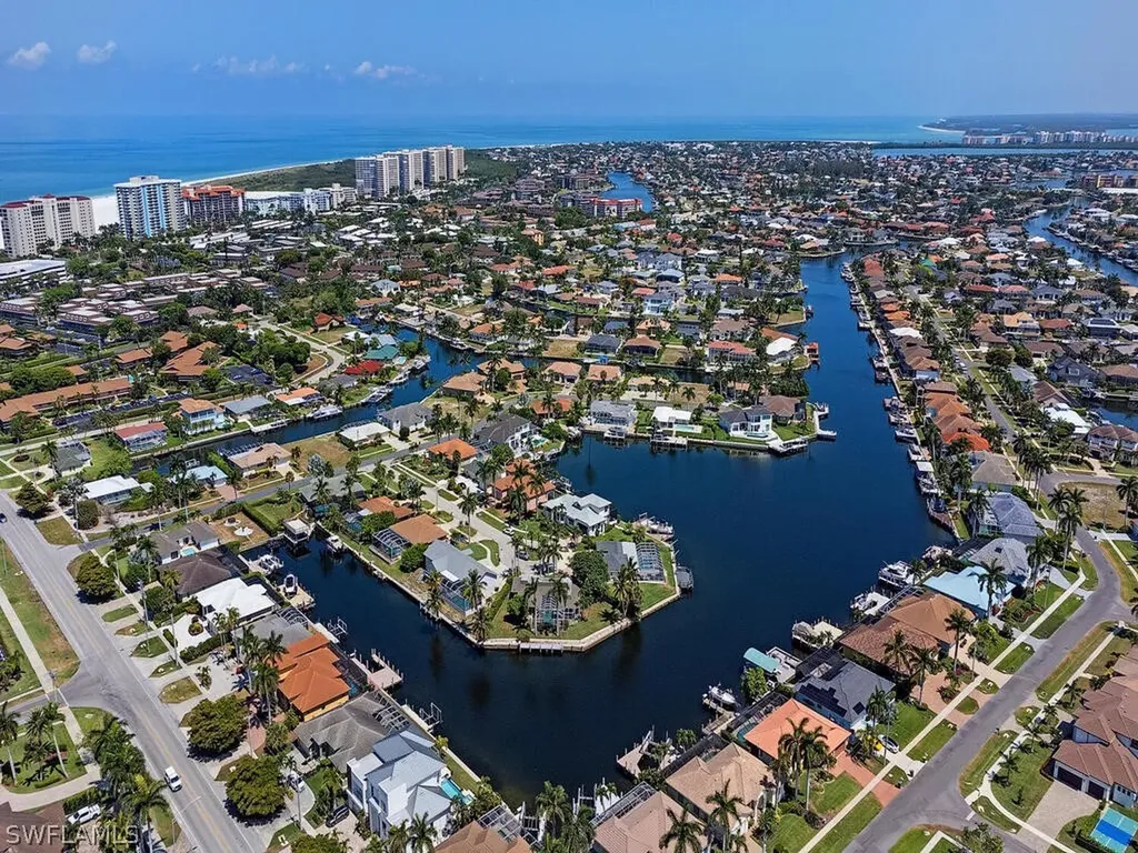 875 Robin Court Marco Island FL 34145