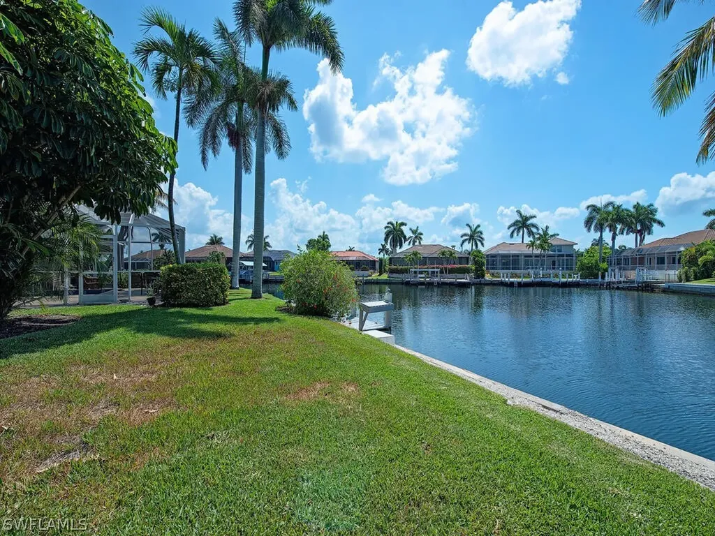 875 Robin Court Marco Island FL 34145