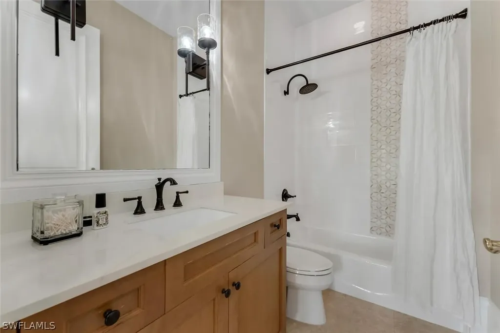 4661 Via Roma Estero FL 34134