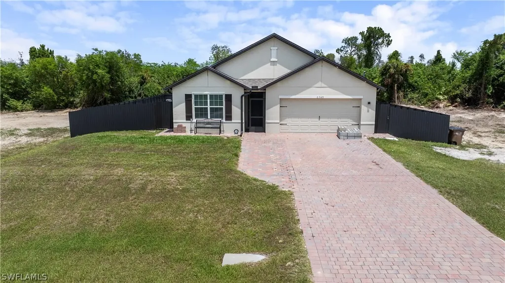 2749 NE 7th Place Cape Coral FL 33909