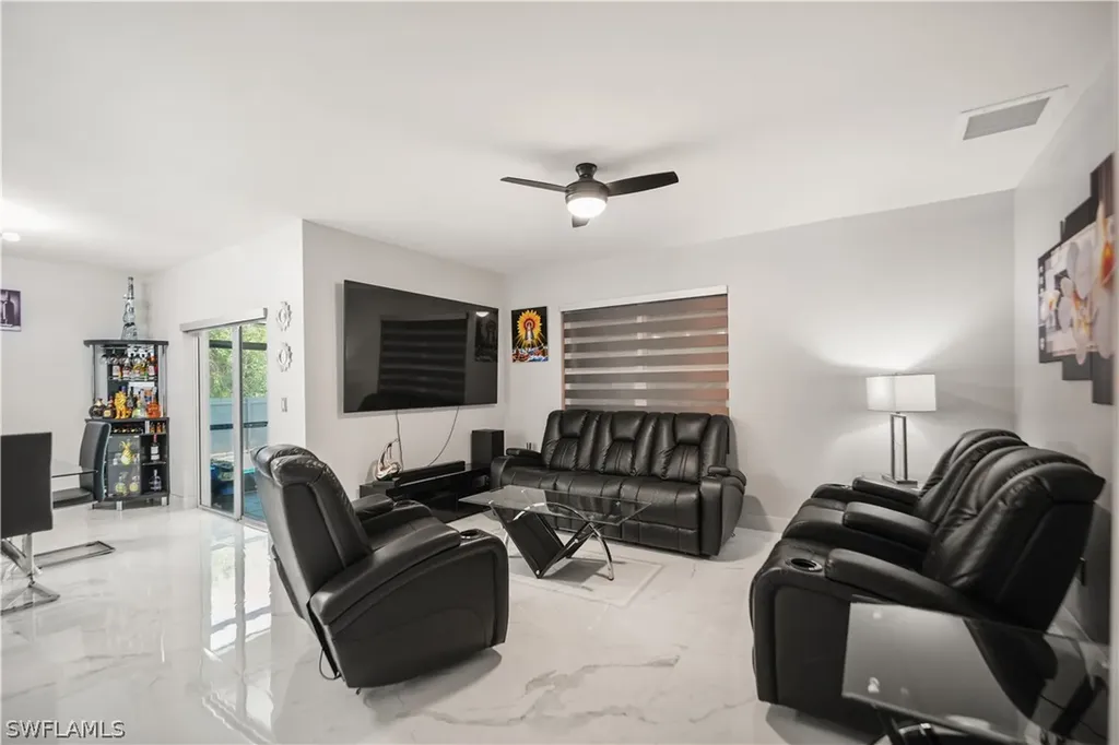 2749 NE 7th Place Cape Coral FL 33909