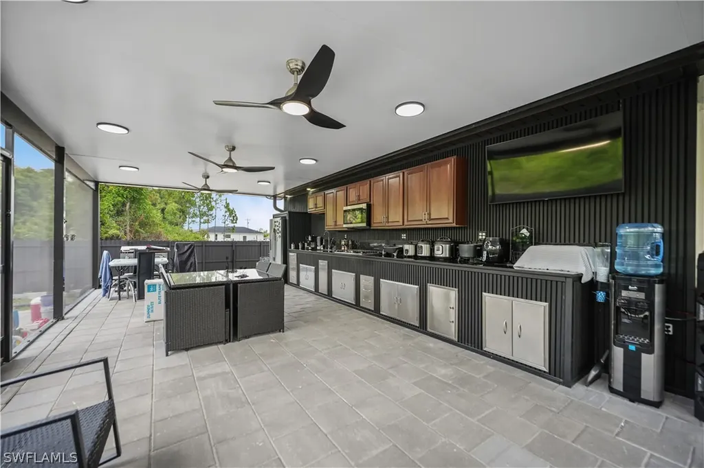 2749 NE 7th Place Cape Coral FL 33909