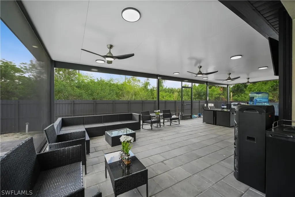 2749 NE 7th Place Cape Coral FL 33909