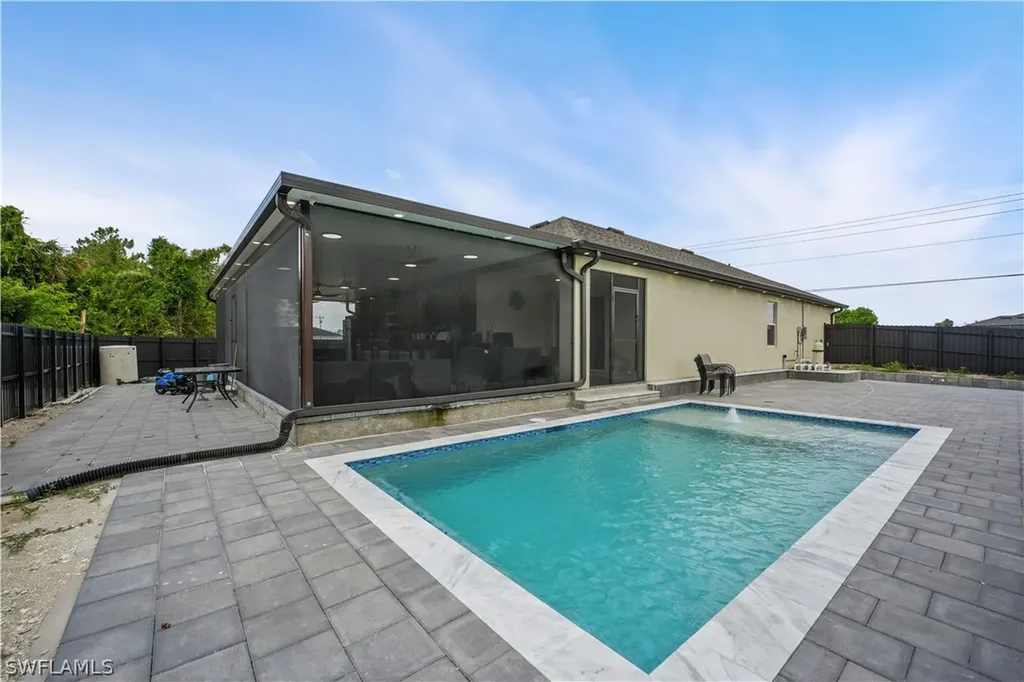 2749 NE 7th Place Cape Coral FL 33909