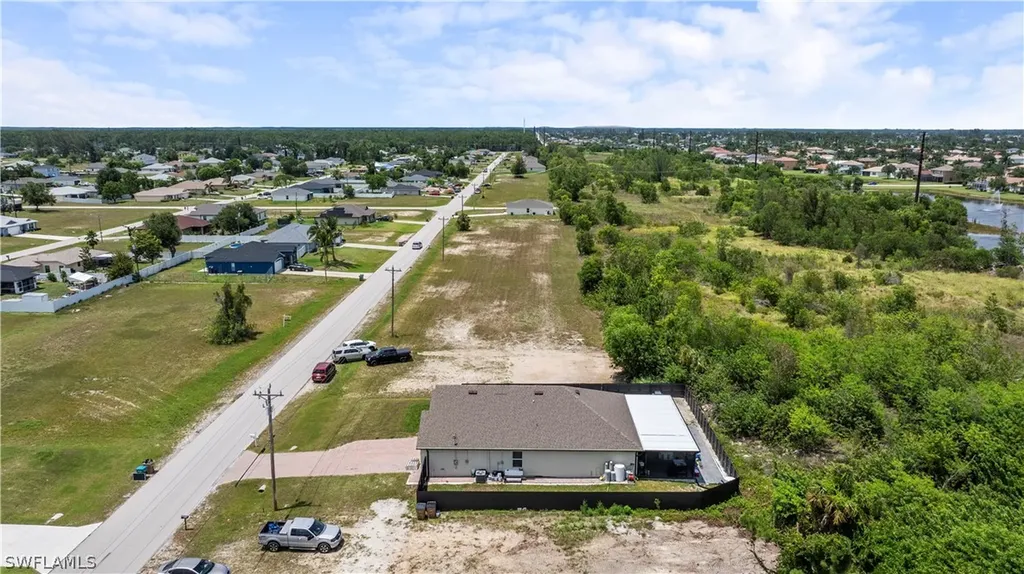 2749 NE 7th Place Cape Coral FL 33909