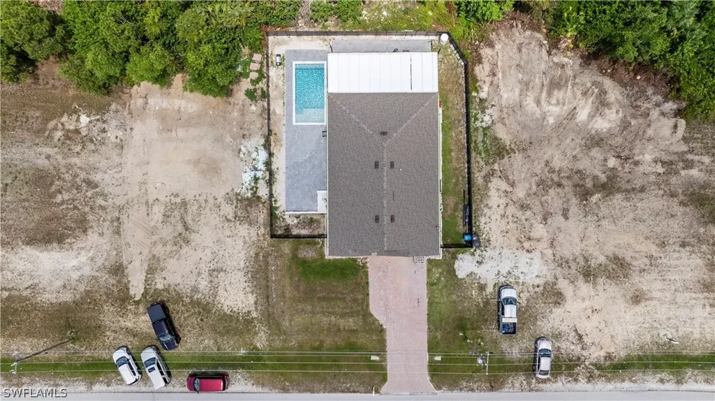 2749 NE 7th Place Cape Coral FL 33909