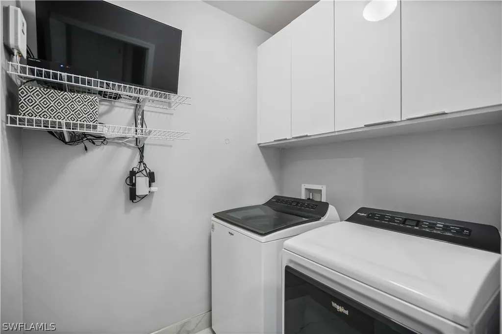 2749 NE 7th Place Cape Coral FL 33909