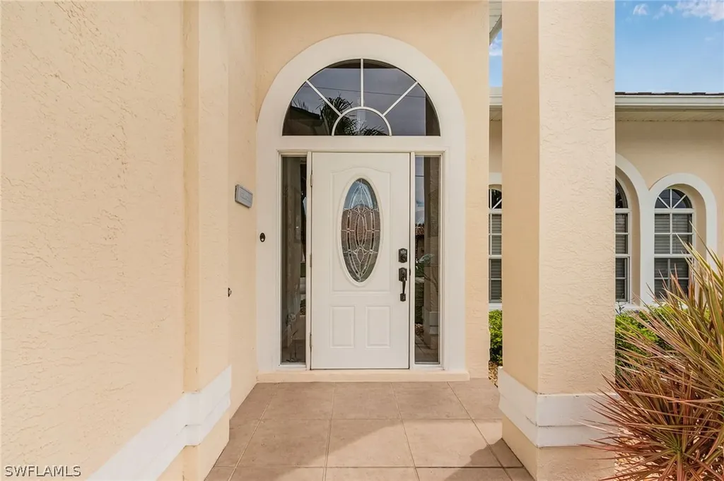 2814 SW 44th Terrace Cape Coral FL 33914