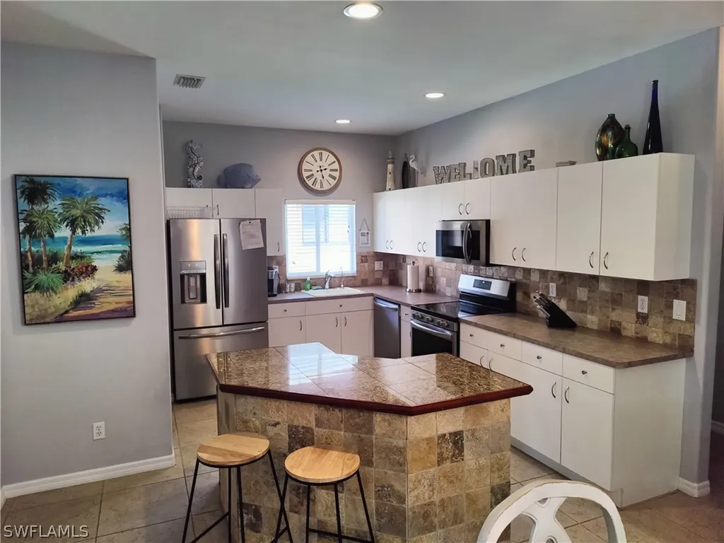 2814 SW 44th Terrace Cape Coral FL 33914