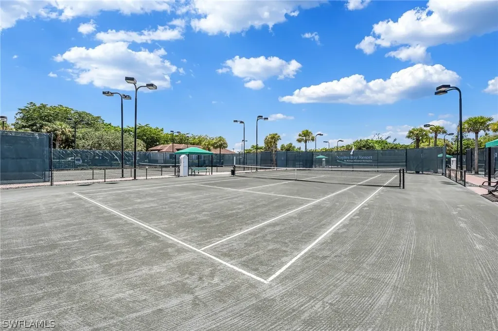 1045 Sandpiper Street Naples FL 34102