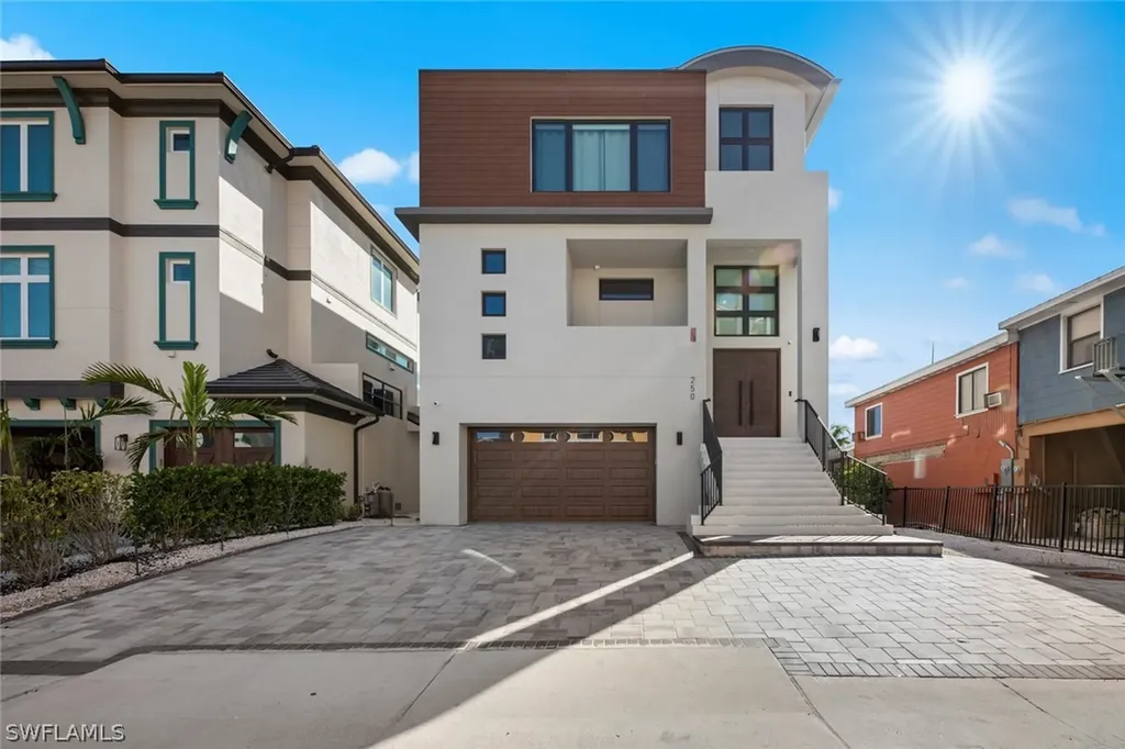 Fort Myers Beach FL, 250 Crescent Street