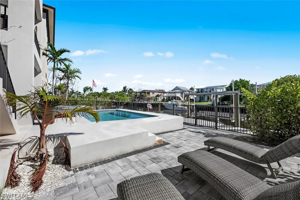 250 Crescent Street Fort Myers Beach FL 33931