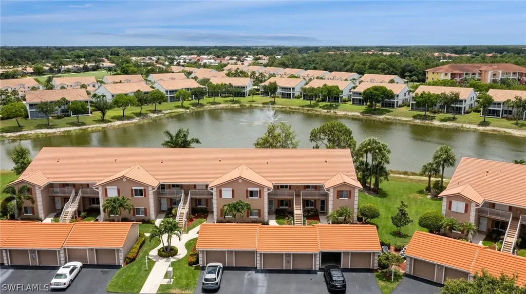 550 Saratoga Circle Naples FL 34104