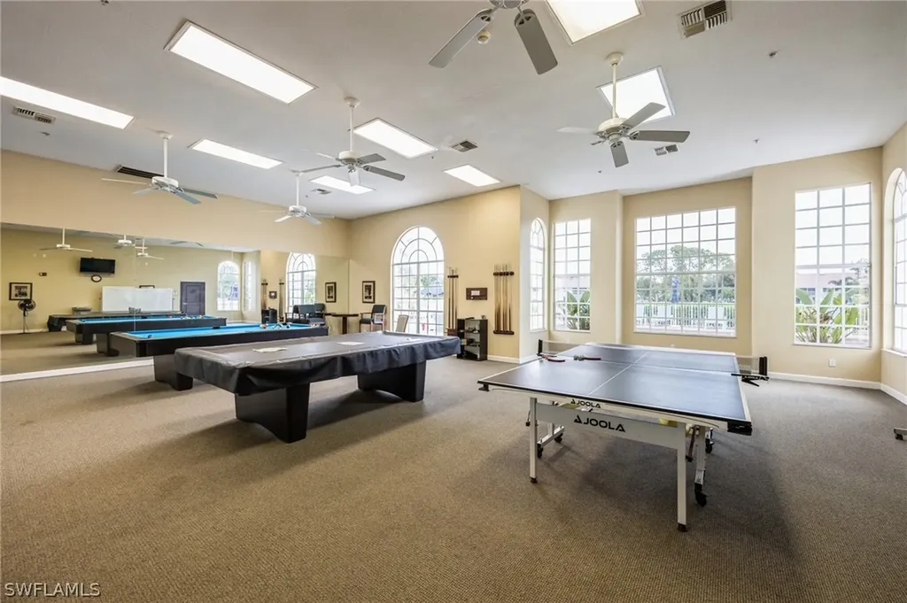 550 Saratoga Circle Naples FL 34104