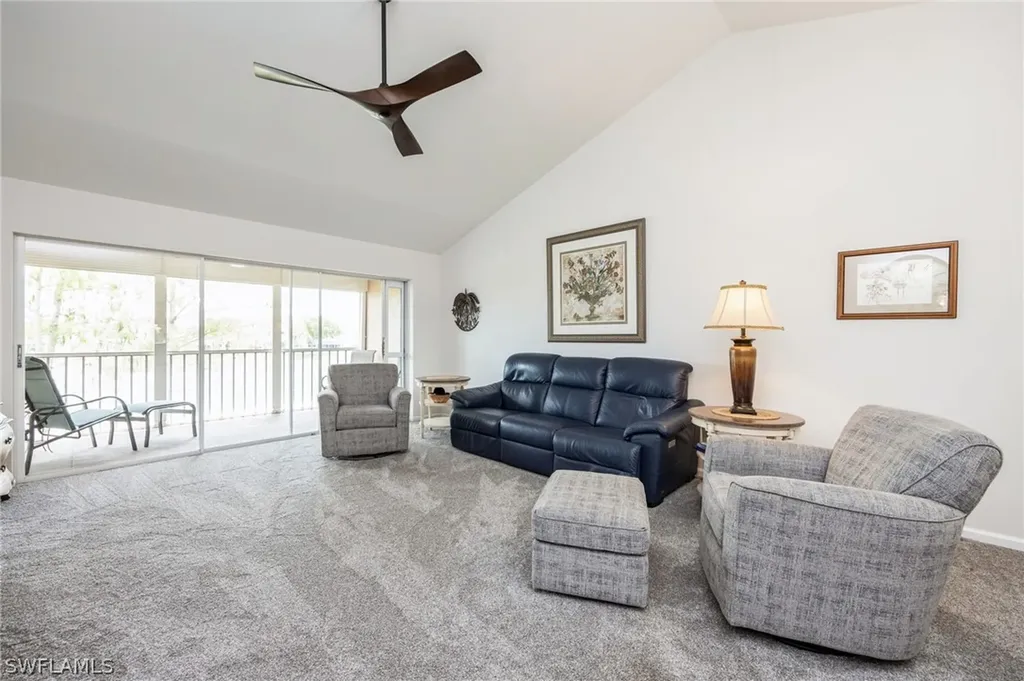 550 Saratoga Circle Naples FL 34104