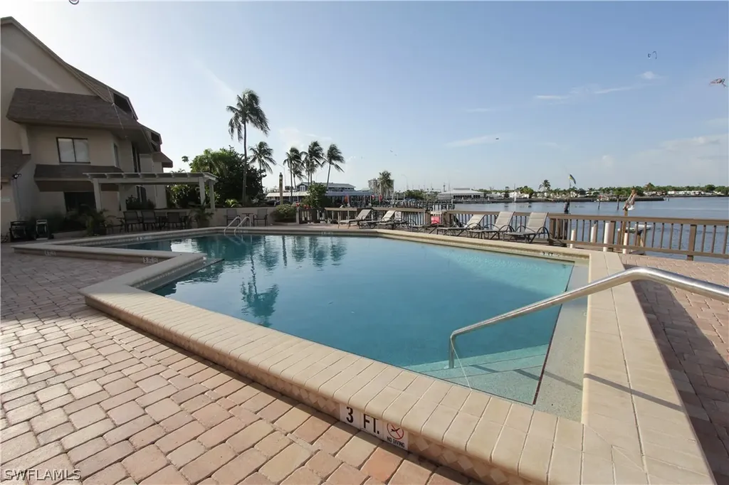 898 Buttonwood Drive Fort Myers Beach FL 33931
