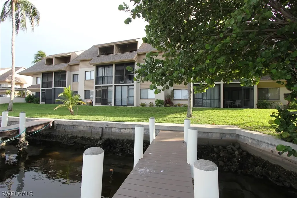 898 Buttonwood Drive Fort Myers Beach FL 33931