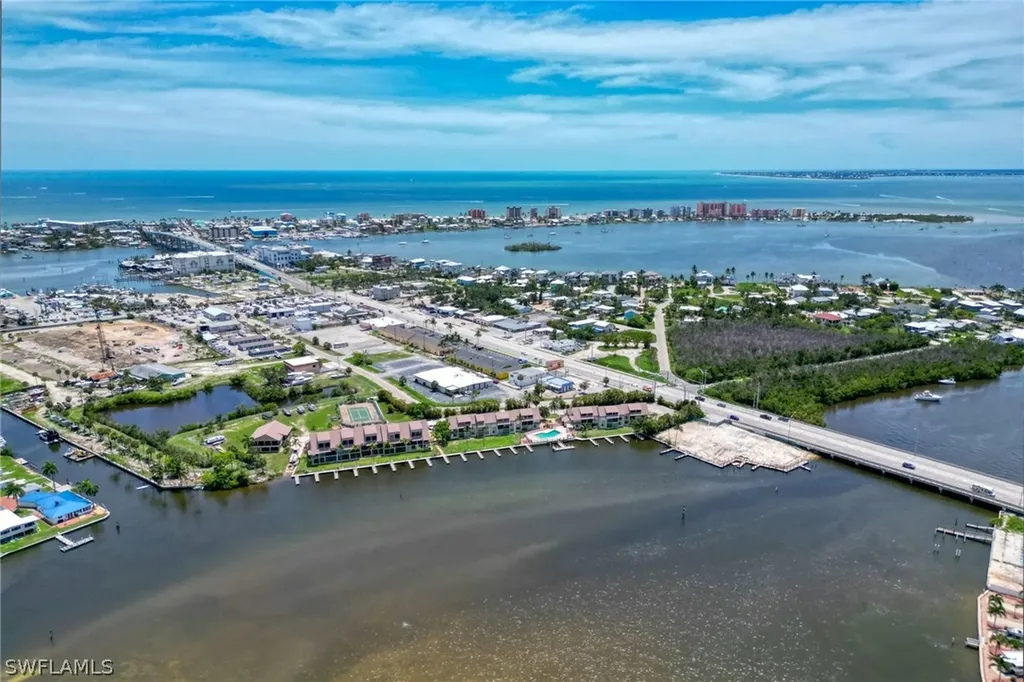 898 Buttonwood Drive Fort Myers Beach FL 33931
