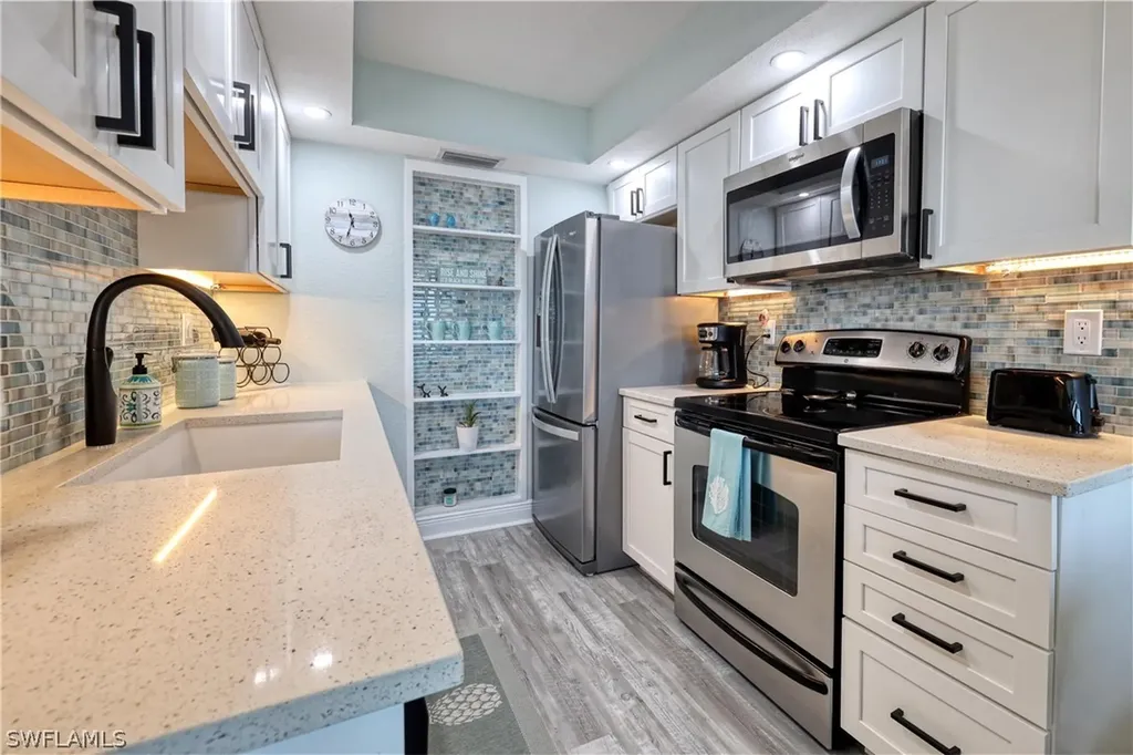 898 Buttonwood Drive Fort Myers Beach FL 33931
