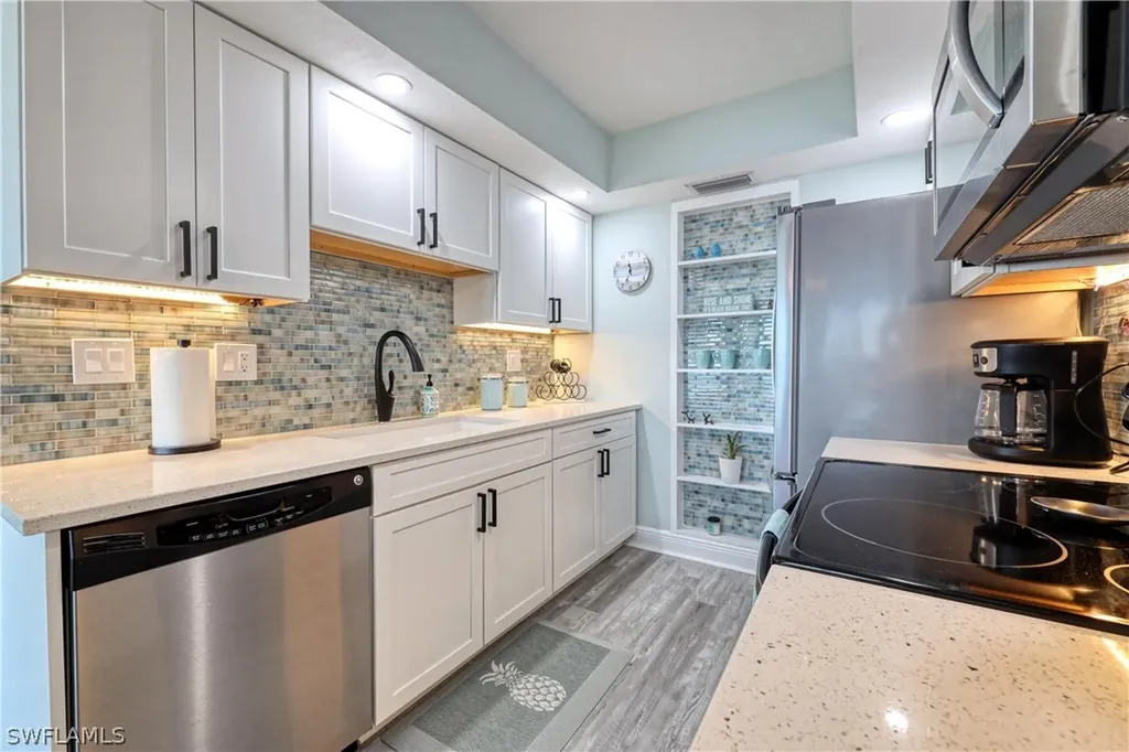 898 Buttonwood Drive Fort Myers Beach FL 33931