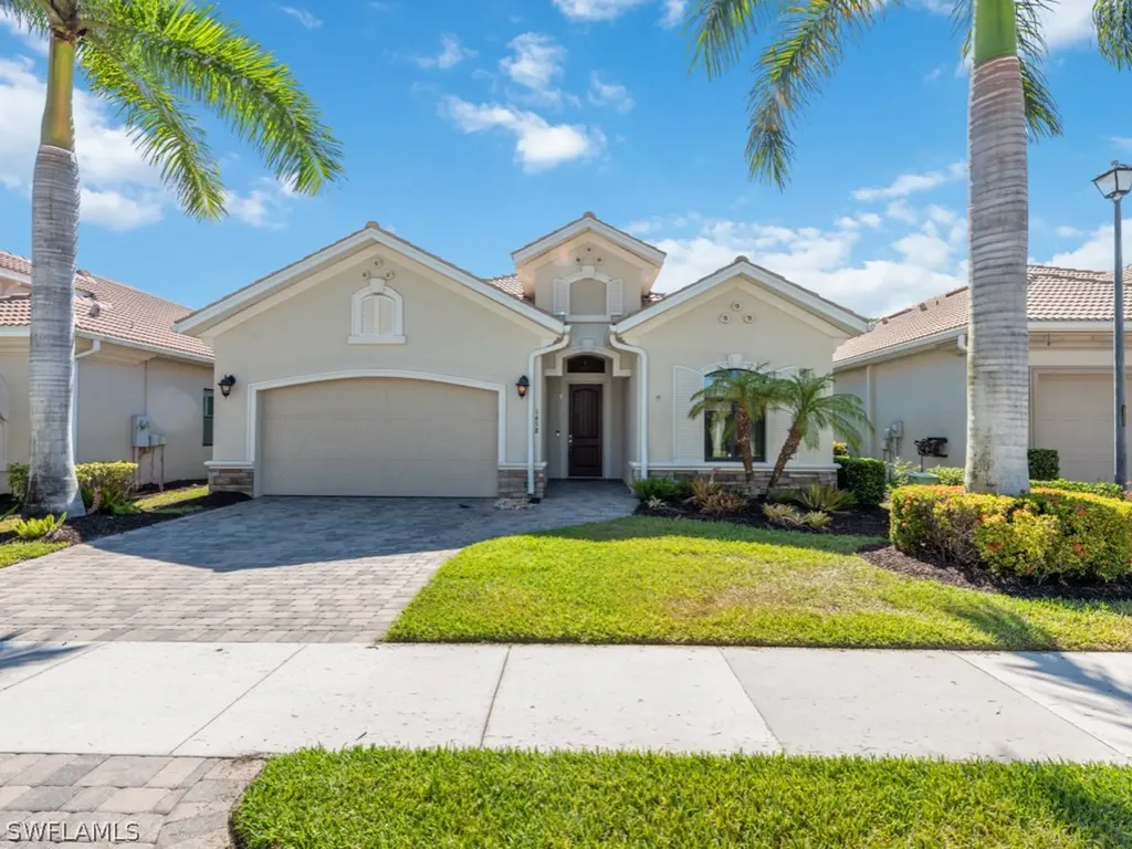 1638 Serrano Circle Naples FL 34105
