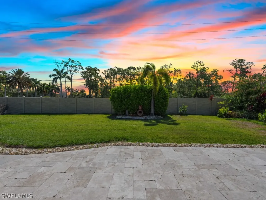 1638 Serrano Circle Naples FL 34105