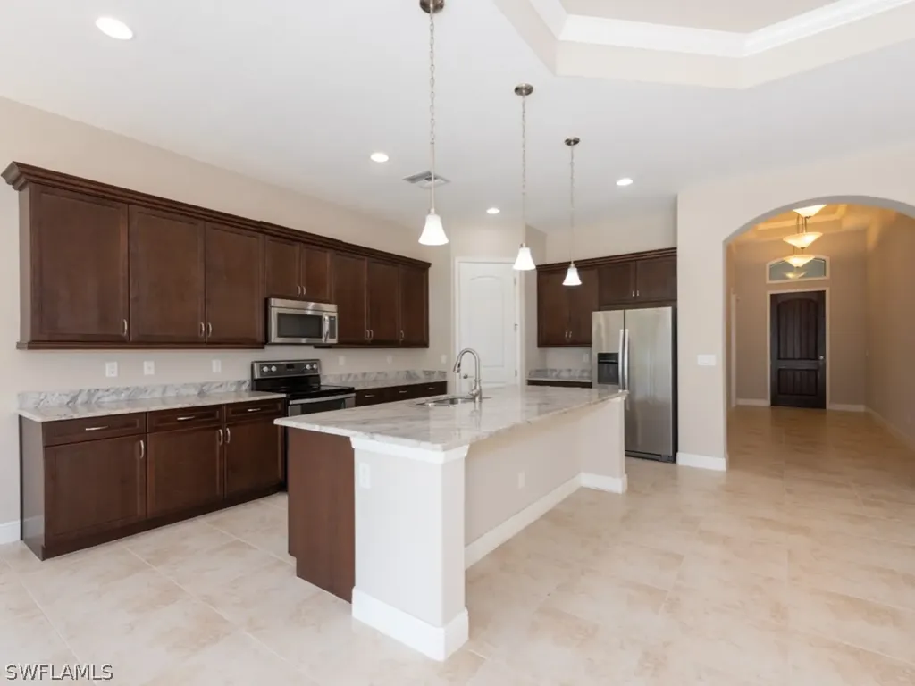 1638 Serrano Circle Naples FL 34105
