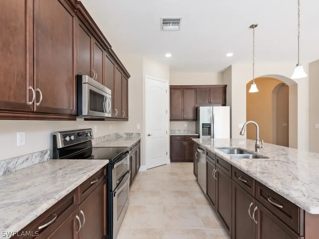 1638 Serrano Circle Naples FL 34105