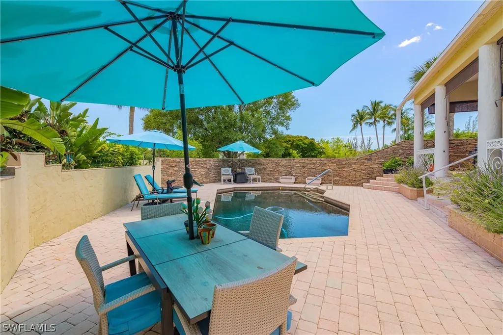 7151 Hendry Creek Drive Fort Myers FL 33908