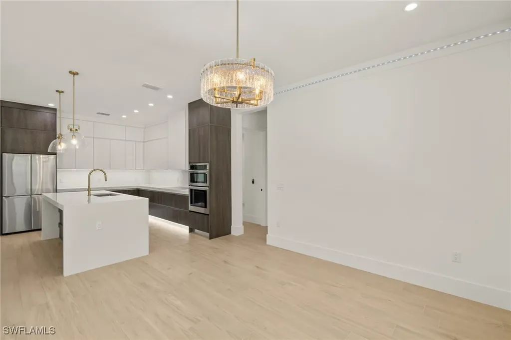1587 Golden Gate Boulevard W Naples FL 34120