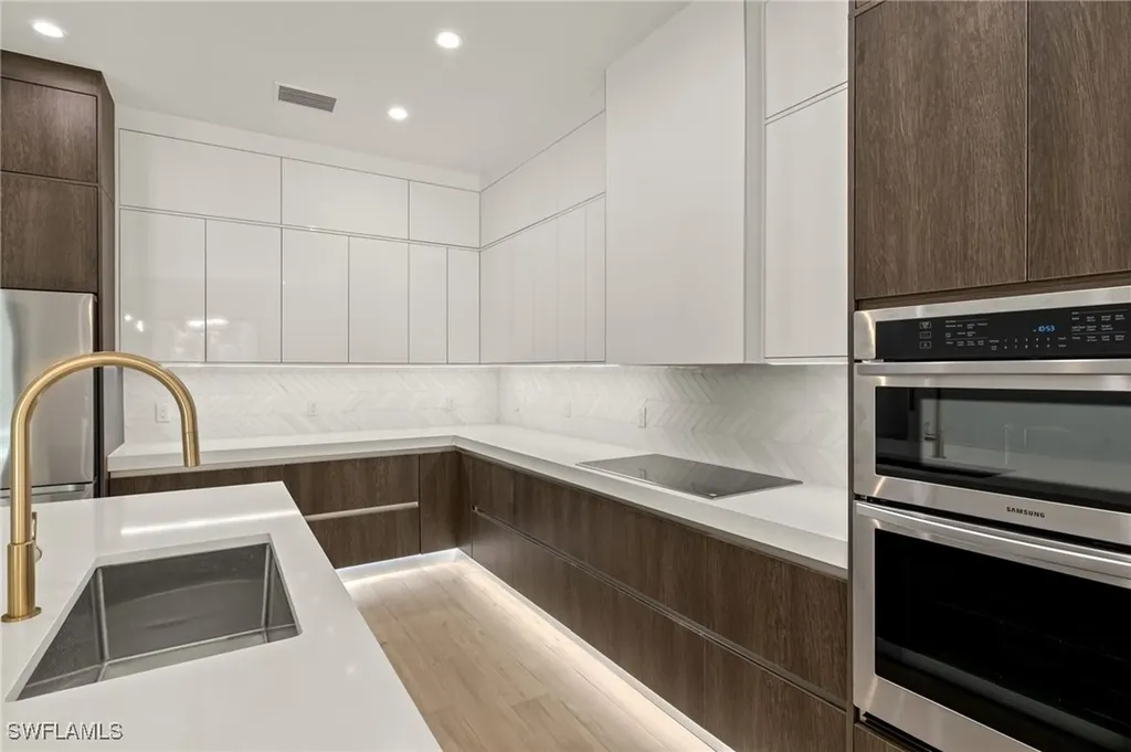 1587 Golden Gate Boulevard W Naples FL 34120