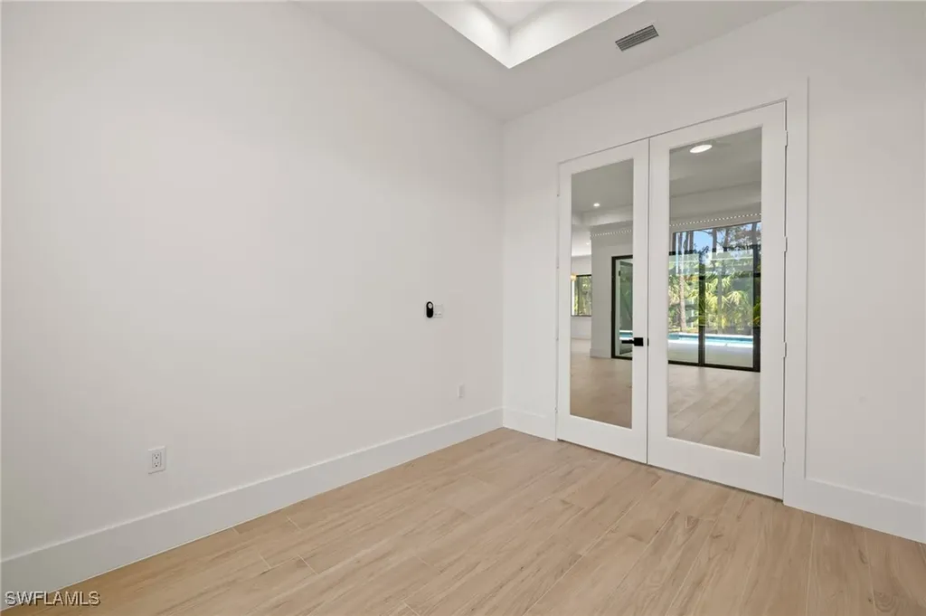1587 Golden Gate Boulevard W Naples FL 34120